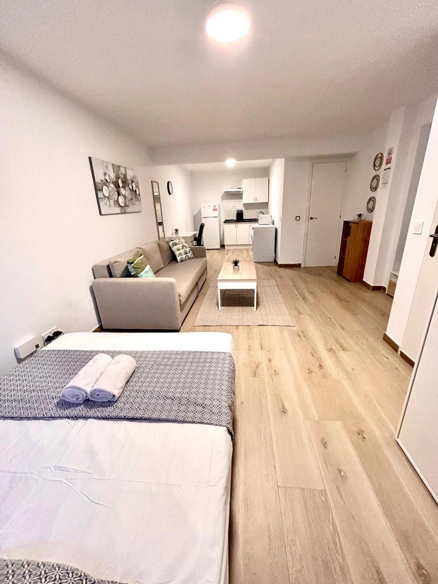 Apartamentos Ribadeo Madrid Ngoại thất bức ảnh