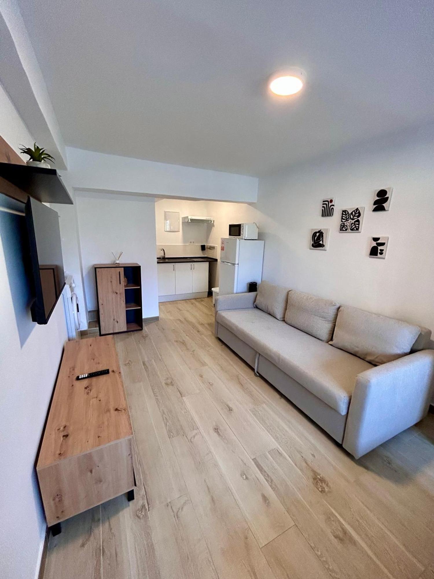 Apartamentos Ribadeo Madrid Ngoại thất bức ảnh