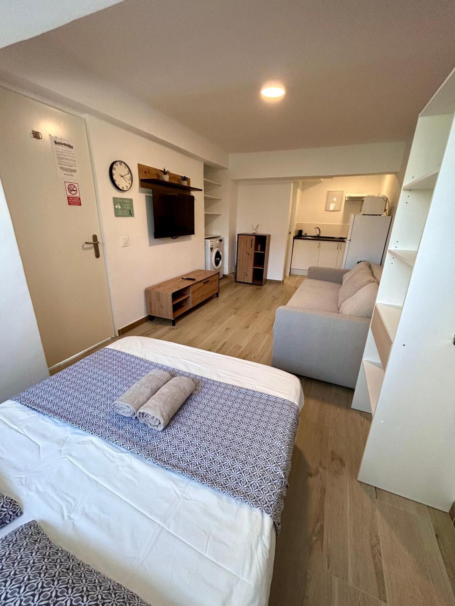 Apartamentos Ribadeo Madrid Ngoại thất bức ảnh
